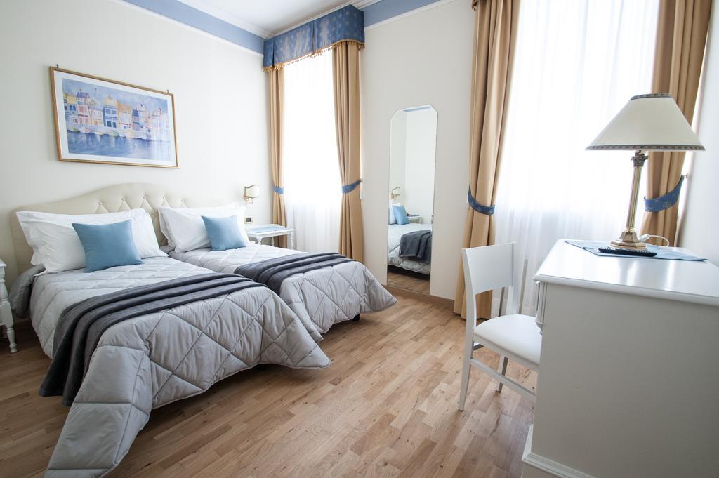Double or Twin Room,227990324:JPEG